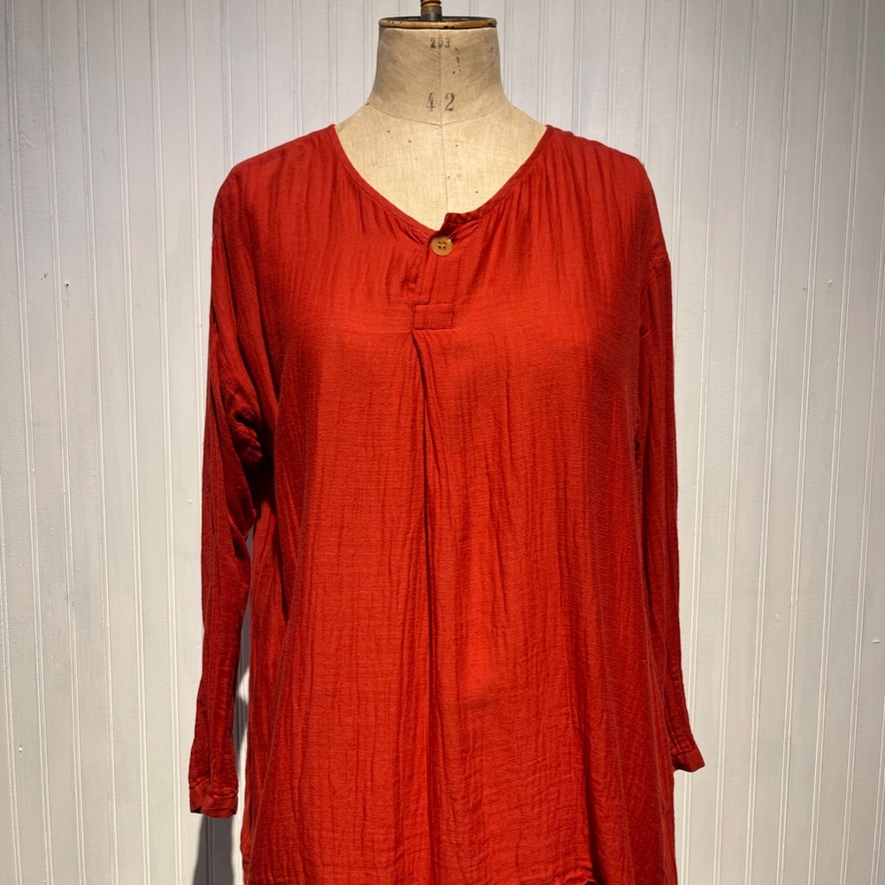 Pas de Calais Red Blouse